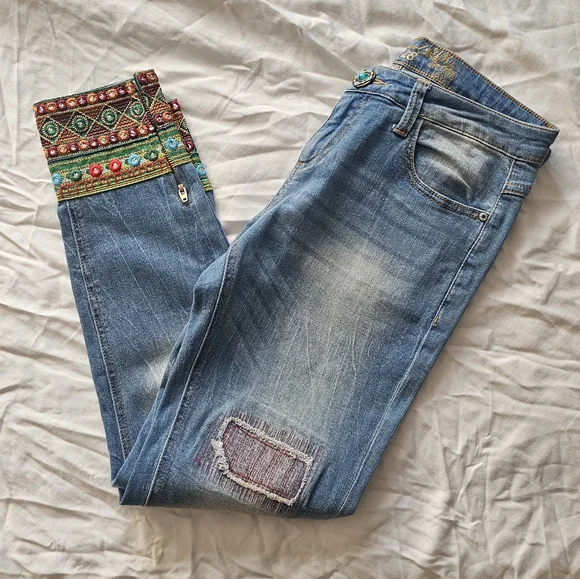 Desigual Pakaian Jada Wanita Embroidered Blue Jeans for Women - Picture 6 of 10